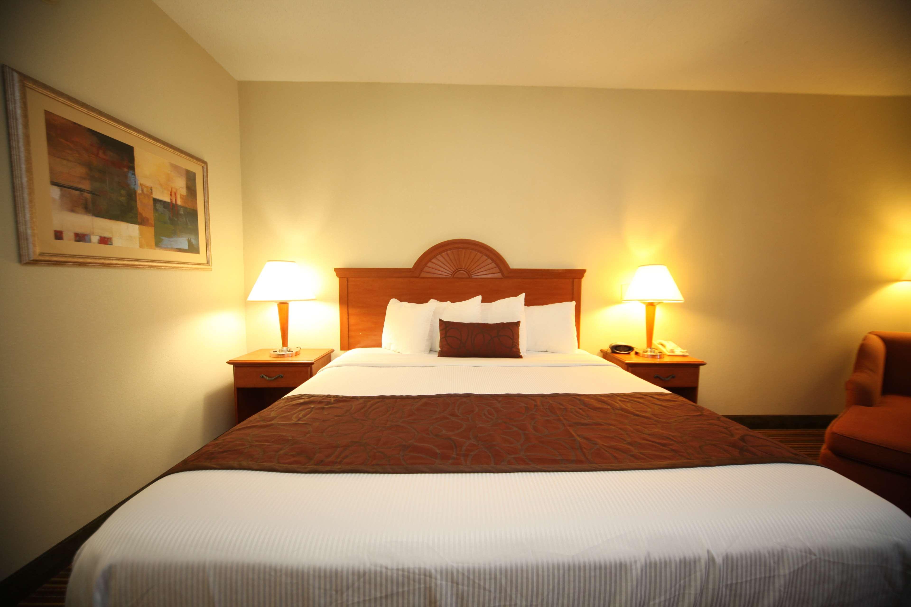 Best Western Plus Edison Inn Garner Εξωτερικό φωτογραφία
